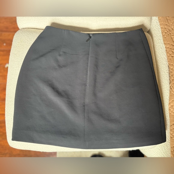 Aritzia Wilfred Classic Black Mini Skirt “crepette” - Picture 3 of 3